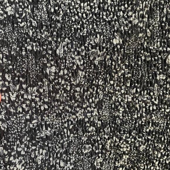 Anthropologie Aurelia Smocked Top size Medium - Picture 8 of 14